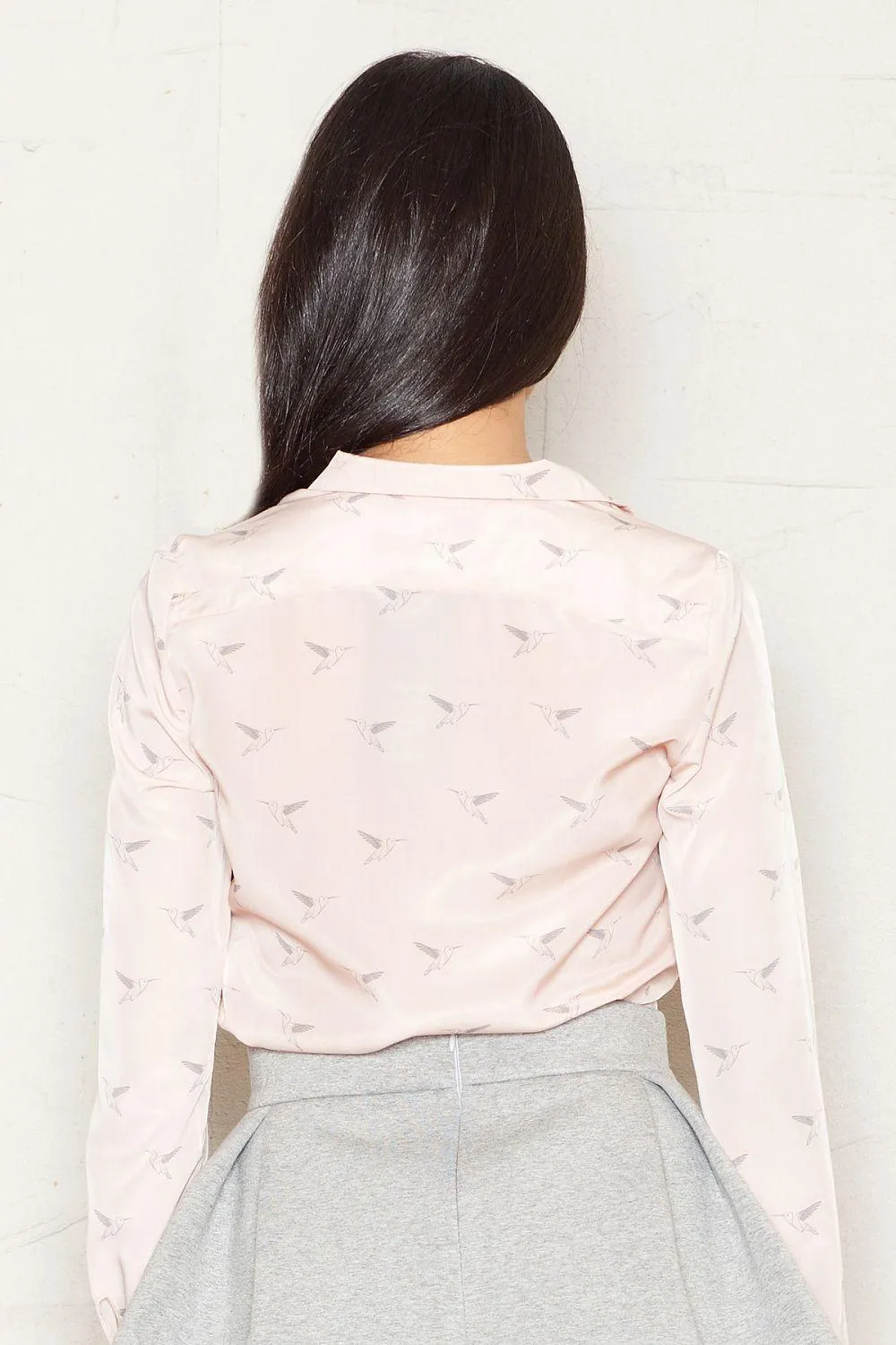 Elegant Bird Motif Long Sleeve Blouse for Professional Attire